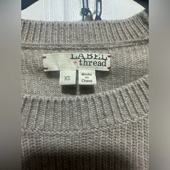 Label + Thread Tan and Black Pullover Wool Blend Sweater Size XS EUC - Picture 2 of 3